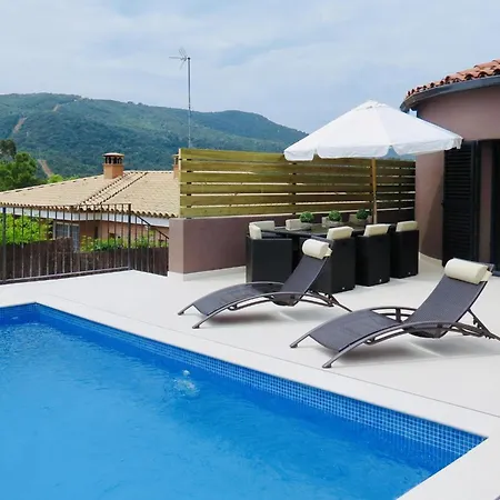 Mas Pere Costabravasi Holiday home